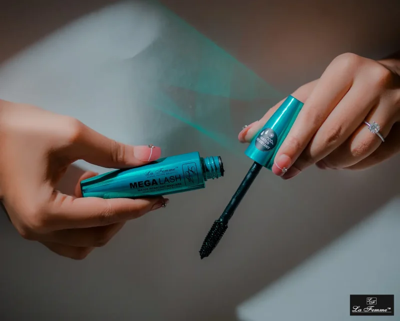 Mega Lash Mascara - Image 3